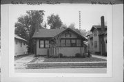 808 BENTON AVE, a Bungalow house, built in Janesville, Wisconsin in 1919.