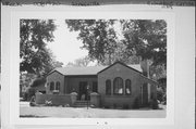 1129 COLUMBUS CIR, a Spanish/Mediterranean Styles house, built in Janesville, Wisconsin in 1927.