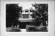 827 E COURT ST, a American Foursquare house, built in Janesville, Wisconsin in 1915.