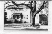 716 W HAMILTON ST, a Craftsman house, built in Stoughton, Wisconsin in 1912.