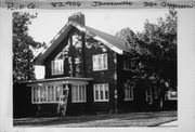 334 JEFFERSON AVE, a Prairie School house, built in Janesville, Wisconsin in 1921.