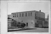 415 N MAIN ST, a Astylistic Utilitarian Building industrial bldg/manufacturing facility, built in Janesville, Wisconsin in 1900.