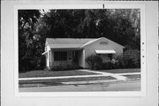 750 S MAIN ST, a Gabled Ell house, built in Janesville, Wisconsin in 1950.