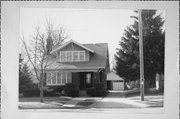 415 MILTON AVE, a Bungalow house, built in Janesville, Wisconsin in 1922.