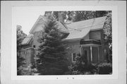 1018 OAKLAND AVE, a Queen Anne house, built in Janesville, Wisconsin in 1891.