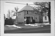 405 W RACINE ST 405 W RACINE ST, a Two Story Cube house, built in Janesville, Wisconsin in 1910.