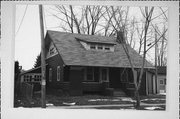372 ROCKPORT RD, a Side Gabled house, built in Janesville, Wisconsin in 1920.