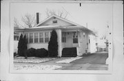 824 SHERMAN AVE, a Bungalow house, built in Janesville, Wisconsin in 1919.