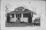 828 SHERMAN AVE, a Bungalow house, built in Janesville, Wisconsin in 1919.