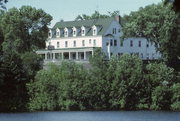 220 W 2ND ST N, a Colonial Revival/Georgian Revival lodging-hotel, built in Ladysmith, Wisconsin in 1901.
