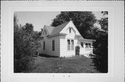 CNR OF 1ST AVE AND FIRST ST, a Cross Gabled house, built in Stubbs, Wisconsin in 1898.