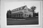220 W 2ND ST N, a Colonial Revival/Georgian Revival lodging-hotel, built in Ladysmith, Wisconsin in 1901.