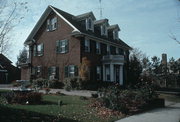 330 2ND ST, a Colonial Revival/Georgian Revival house, built in Reedsburg, Wisconsin in 1925.