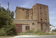 401 N WALNUT ST, a Astylistic Utilitarian Building brewery/distillery/winery, built in Reedsburg, Wisconsin in 1904.