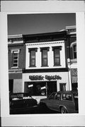 110 4TH AVE, a Italianate small retail building, built in Baraboo, Wisconsin in 1886.
