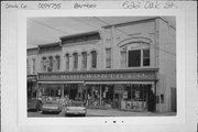 522 OAK ST 522 OAK ST, a Italianate small retail building, built in Baraboo, Wisconsin in 1886.