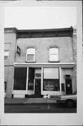 606-608 OAK ST, a Italianate grocery store/supermarket, built in Baraboo, Wisconsin in 1889.