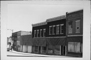 121 WALNUT ST, a Commercial Vernacular grocery store/supermarket, built in Baraboo, Wisconsin in 1905.