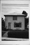 120 2ND ST, a Two Story Cube house, built in Merrimac, Wisconsin in 1900.