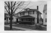 2411 NORWOOD PLACE 2411 NORWOOD PLACE, a American Foursquare house, built in Madison, Wisconsin in 1921.