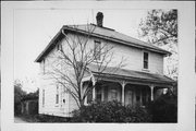 328 LAVALLE ST, a Two Story Cube house, built in Reedsburg, Wisconsin in 1900.