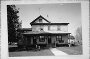 417 W 2ND ST, a Queen Anne house, built in Shawano, Wisconsin in 1884.