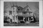 103 S  FRANKLIN ST, a Queen Anne house, built in Shawano, Wisconsin in 1904.