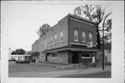 622 E GREEN BAY ST, a Commercial Vernacular lodging-hotel, built in Shawano, Wisconsin in 1900.