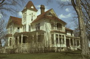 904 6TH ST, a Queen Anne house, built in Hudson, Wisconsin in 1885.