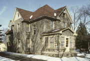 427 ST CROIX ST, a Queen Anne house, built in Hudson, Wisconsin in 1902.