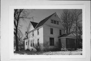 227 S STARR AVE, a Queen Anne house, built in New Richmond, Wisconsin in 1900.