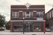 723 NEW YORK AVE, a Prairie School large retail building, built in Sheboygan, Wisconsin in .