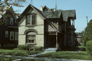 314 Niagara Ave, a Queen Anne house, built in Sheboygan, Wisconsin in 1893.