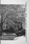 1409, 1409A LINCOLN AVE, a Queen Anne house, built in Sheboygan, Wisconsin in 1893.