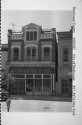 817 New York Ave, a Italianate small retail building, built in Sheboygan, Wisconsin in 1887.