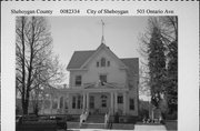 503 Ontario Ave, a Colonial Revival/Georgian Revival house, built in Sheboygan, Wisconsin in 1900.