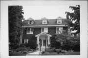 322 PARK AVE, a Colonial Revival/Georgian Revival house, built in Sheboygan, Wisconsin in 1924.
