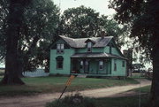 COUNTY HIGHWAY K, EAST SIDE, .2 MILES NORTH OF TREMPEALEAU CITY LIMITS, a Gabled Ell house, built in Caledonia, Wisconsin in .