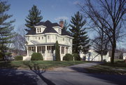 624 W RIDGE AVE, a Queen Anne house, built in Galesville, Wisconsin in 1890.
