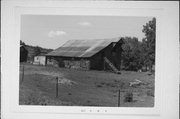 COUNTY HIGHWAY S, SOUTH SIDE, 3 MI. SOUTH OF SH 53, 121, a Astylistic Utilitarian Building barn, built in Pigeon, Wisconsin in .