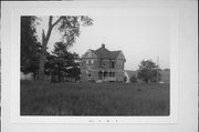 COUNTY HIGHWAY O, EAST SIDE, 1 MI. NORTH OF COUNTY HIGHWAY E, a Queen Anne house, built in Hale, Wisconsin in 1901.