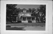 624 W RIDGE AVE, a Queen Anne house, built in Galesville, Wisconsin in 1890.