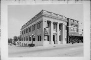 101 S MAIN ST, a Neoclassical/Beaux Arts bank/financial institution, built in Viroqua, Wisconsin in 1908.