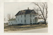 SE SIDE OF US HIGHWAY 151 0.35 MI SW OF COUNTY HIGHWAY V, a Queen Anne house, built in York, Wisconsin in .