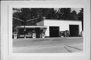 COUNTY HIGHWAY W, a Art/Streamline Moderne gas station/service station, built in Manitowish Waters, Wisconsin in 1940.