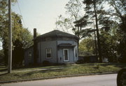 127 N NEWCOMB ST, a Octagon house, built in Whitewater, Wisconsin in 1862.