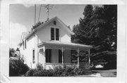 318 VAN DEUSEN ST, a Gabled Ell house, built in Madison, Wisconsin in 1880.
