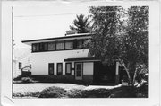 2715 VAN HISE AVE, a International Style house, built in Madison, Wisconsin in 1942.