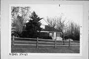 N3042 STATE HIGHWAY 67, a Gabled Ell house, built in Geneva, Wisconsin in .