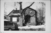 53B E WALWORTH AVE, a Gabled Ell house, built in Delavan, Wisconsin in 1858.